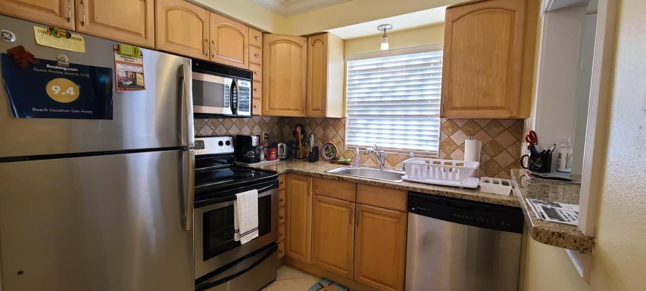 Beach Vacation Get-Away Appartamento St. Pete Beach Esterno foto